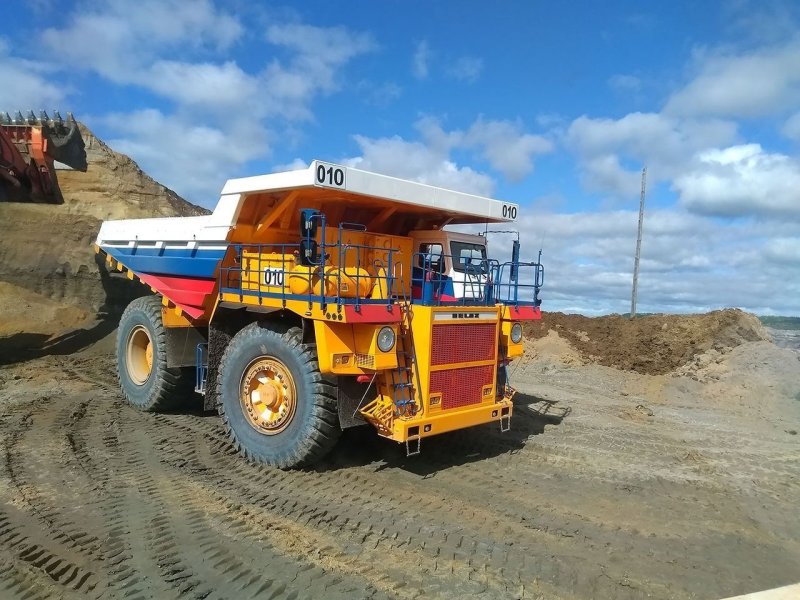 БЕЛАЗ-75131 самосвал