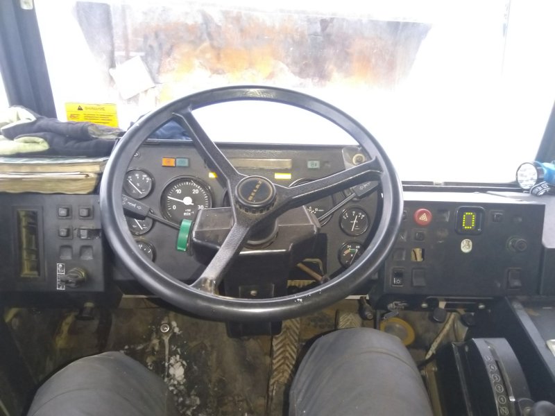 БЕЛАЗ 7540 кабина