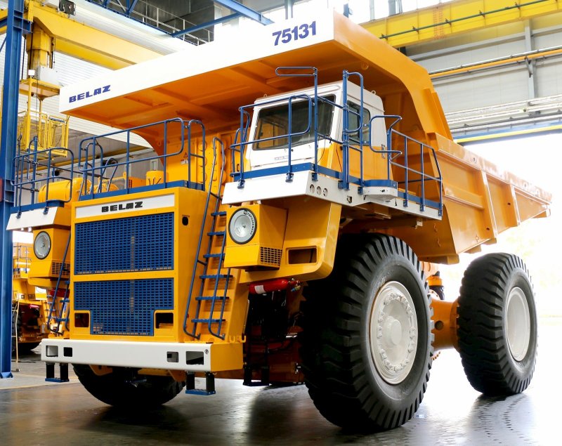 БЕЛАЗ 75131