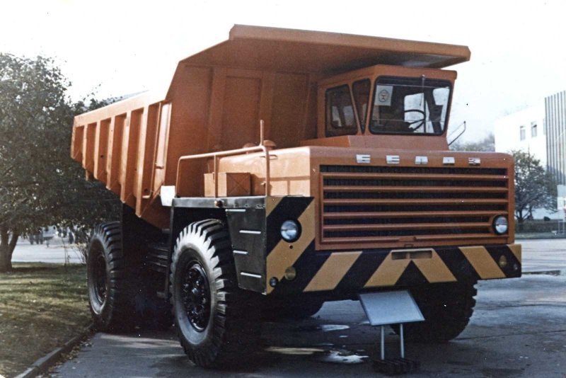 Карьерный самосвал БЕЛАЗ-540а