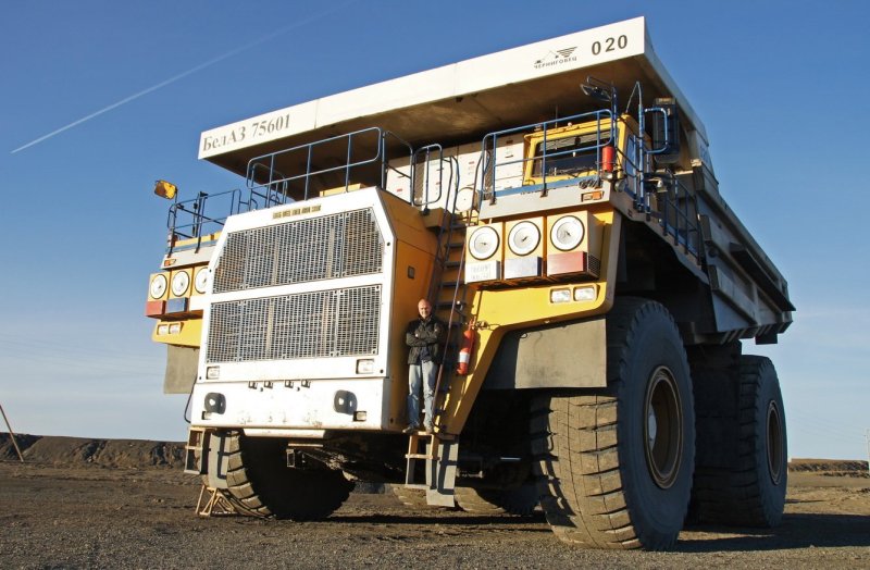 БЕЛАЗ 75601