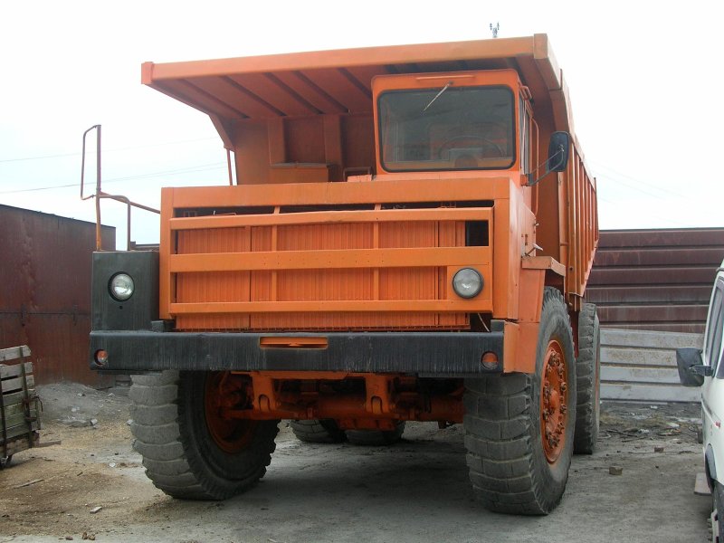Автосамосвал БЕЛАЗ 7548