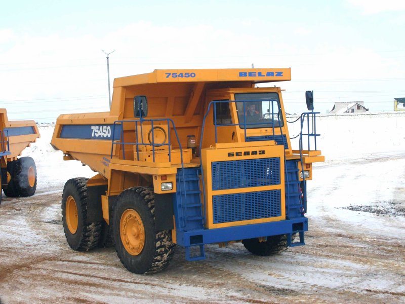 БЕЛАЗ 7547 И БЕЛАЗ 7545