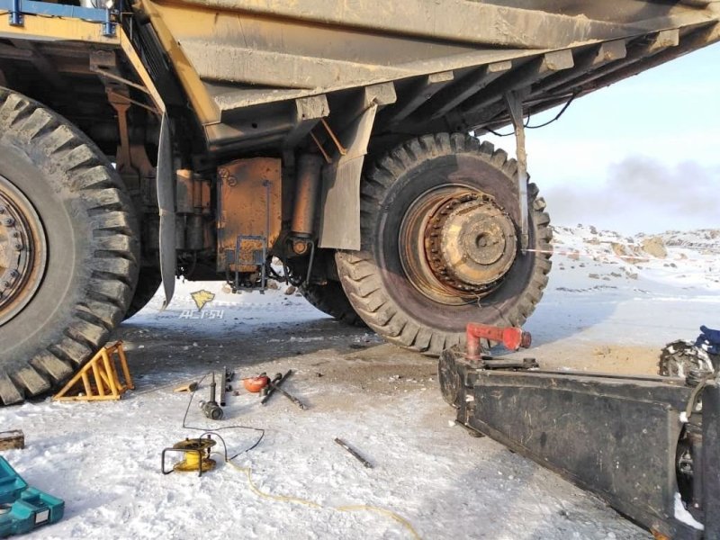 БЕЛАЗ 4310 колесо