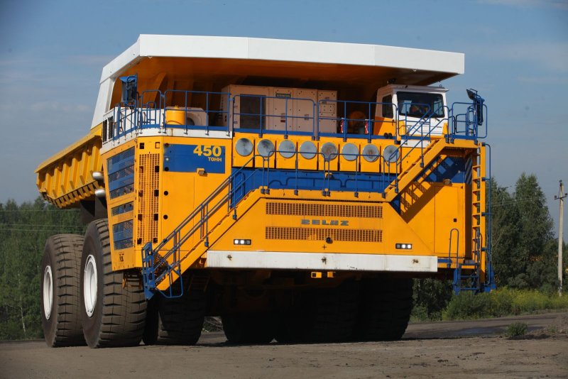 БЕЛАЗ 7555d