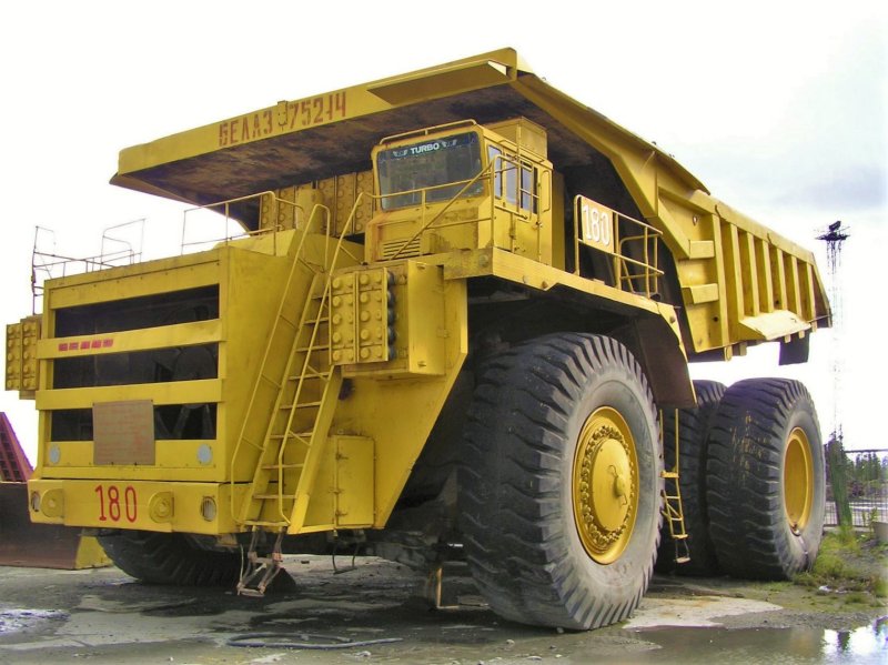 Автосамосвал БЕЛАЗ-7521