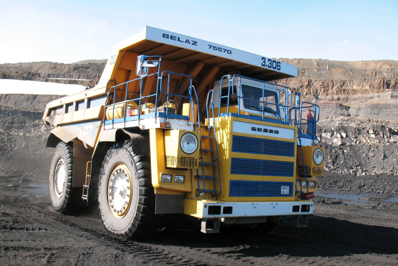 БЕЛАЗ-75570