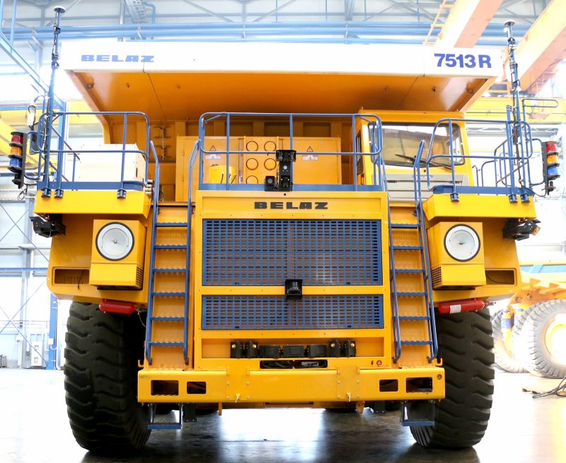 БЕЛАЗ 7513r
