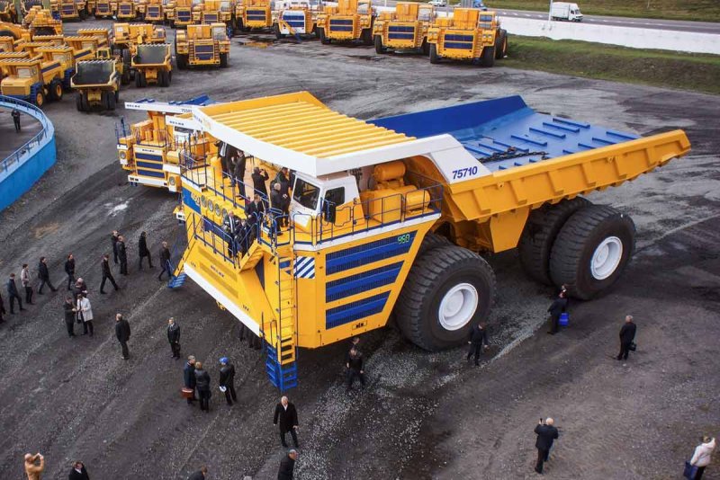 БЕЛАЗ-75710