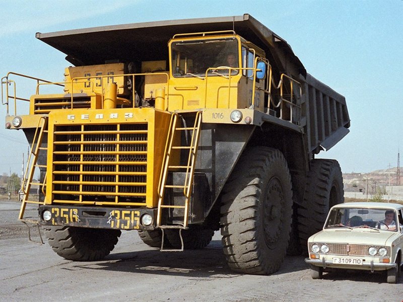 БЕЛАЗ 75320