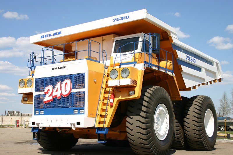 БЕЛАЗ 75603