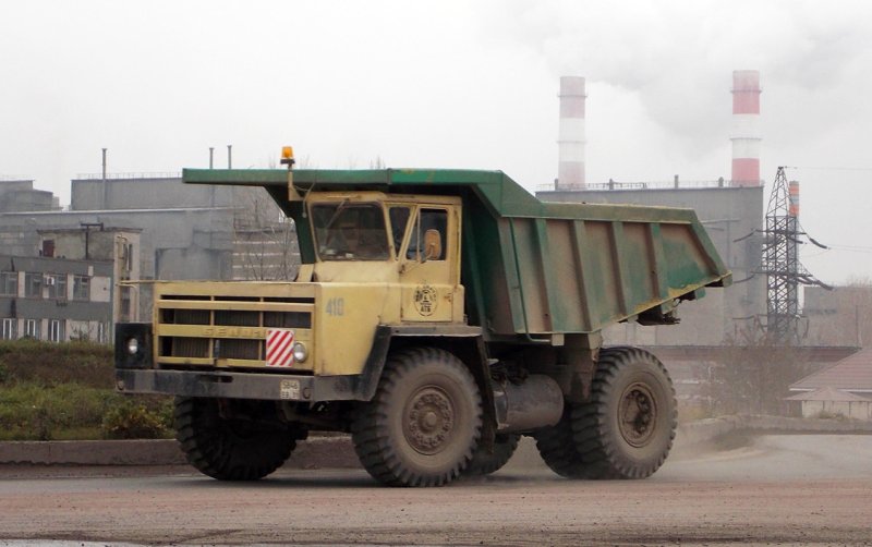 БЕЛАЗ 7522 кабина