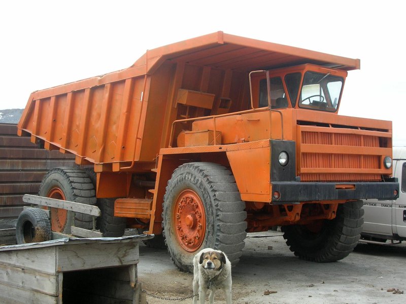 Самосвал БЕЛАЗ 7548