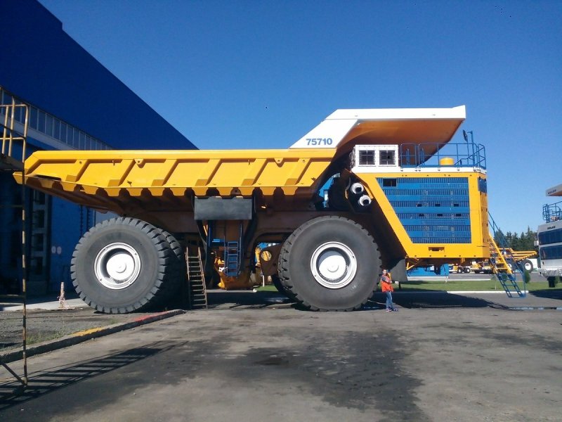 БЕЛАЗ-75710 450 тонн