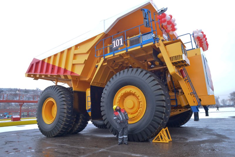 БЕЛАЗ 75307