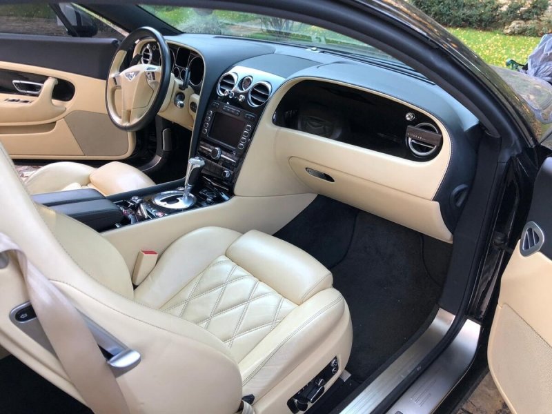 Bentley gt Speed 2022 салон