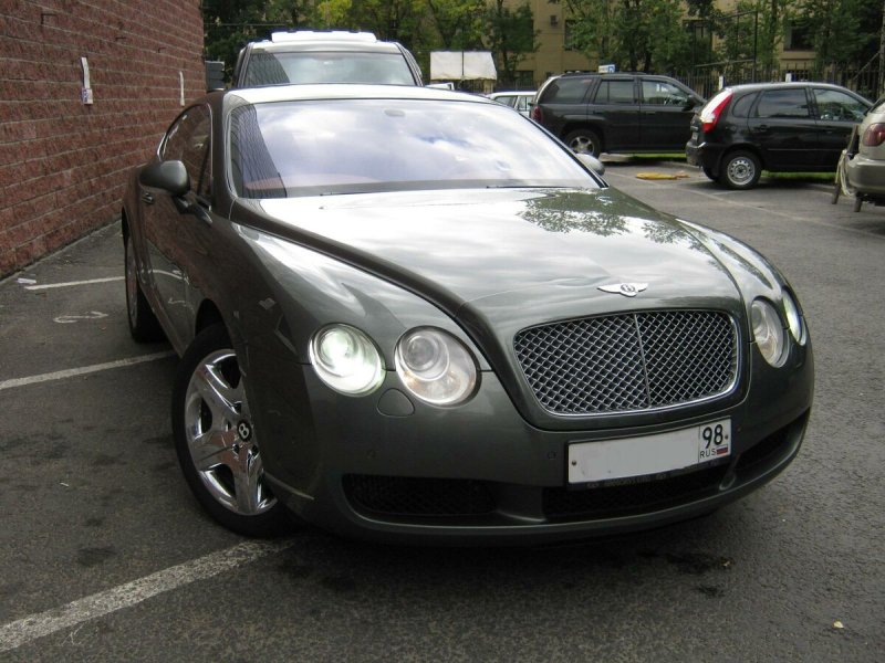 Бентли Континенталь gt 2006 года