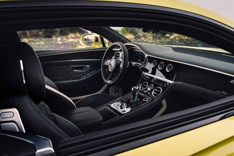 Bentley Continental gt 2022