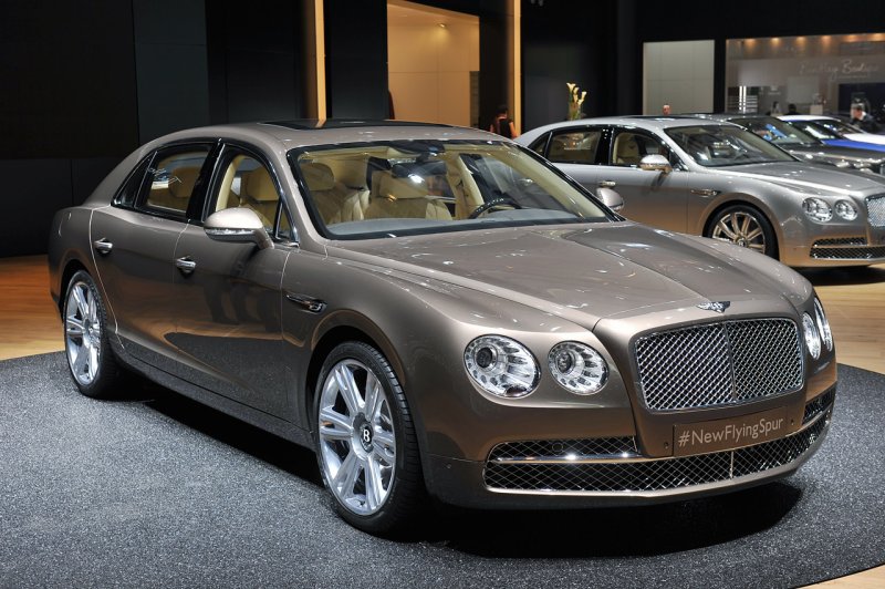 Бентли Flying Spur