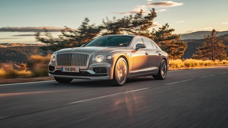 Новый Bentley Flying Spur
