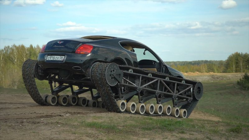 Bentley ACADEMEG на гусеницах