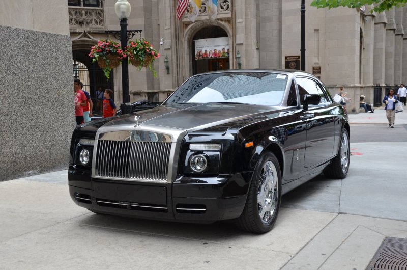 Rolls Royce Phantom vs Phantom Coupe