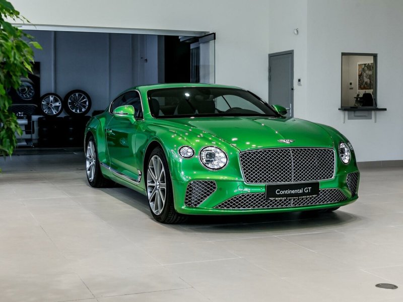 Бентли Континенталь gt 2019