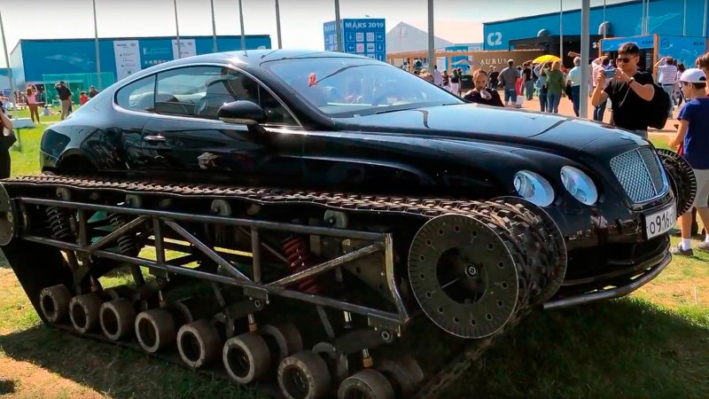 Bentley ACADEMEG на гусеницах