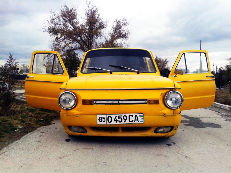 ЗАЗ 968 желтый