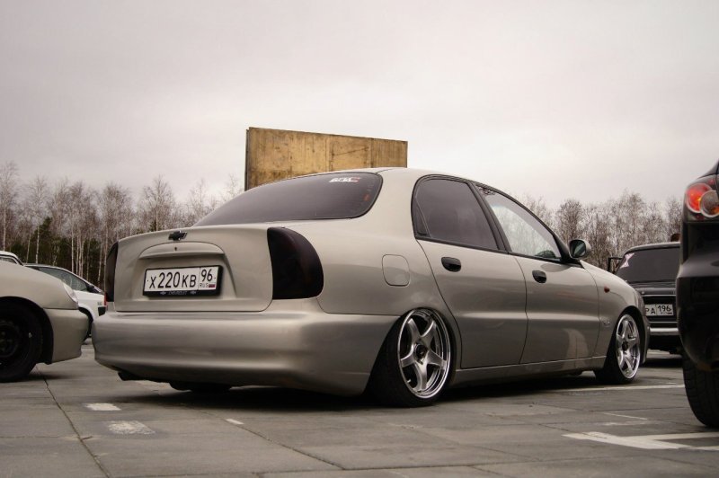 Chevrolet lanos stance