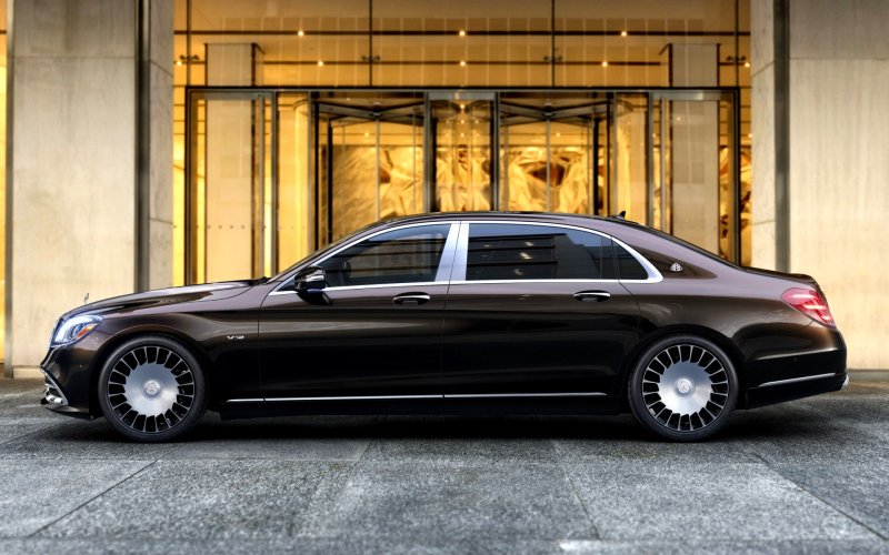 Mercedes Benz w222 Maybach