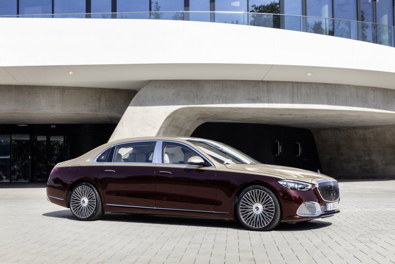 Mercedes 2021 Maybax
