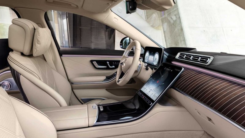 Mercedes 2021 Maybax