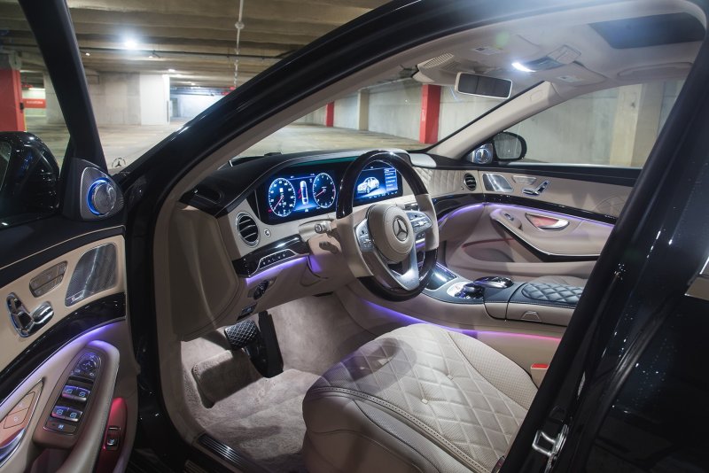 Mercedes-Maybach s 560
