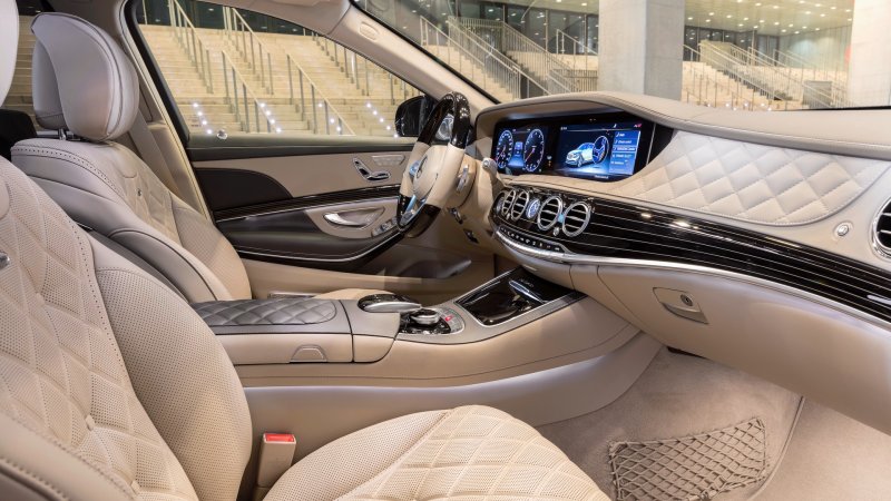 223 S class Maybach салон
