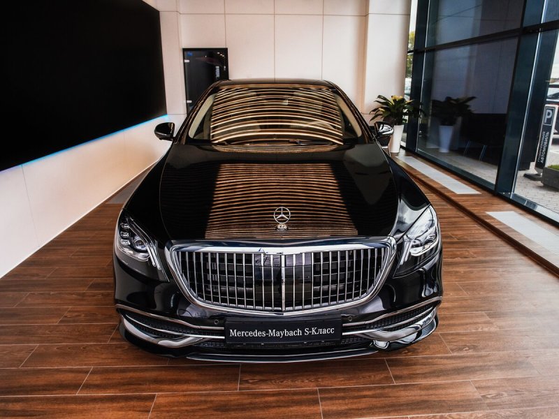 Mercedes Benz 222 Maybach