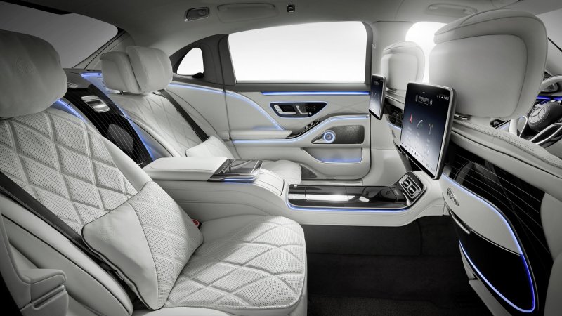Mercedes 2021 Maybax