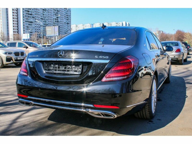 Maybach x222 Рестайлинг сзади