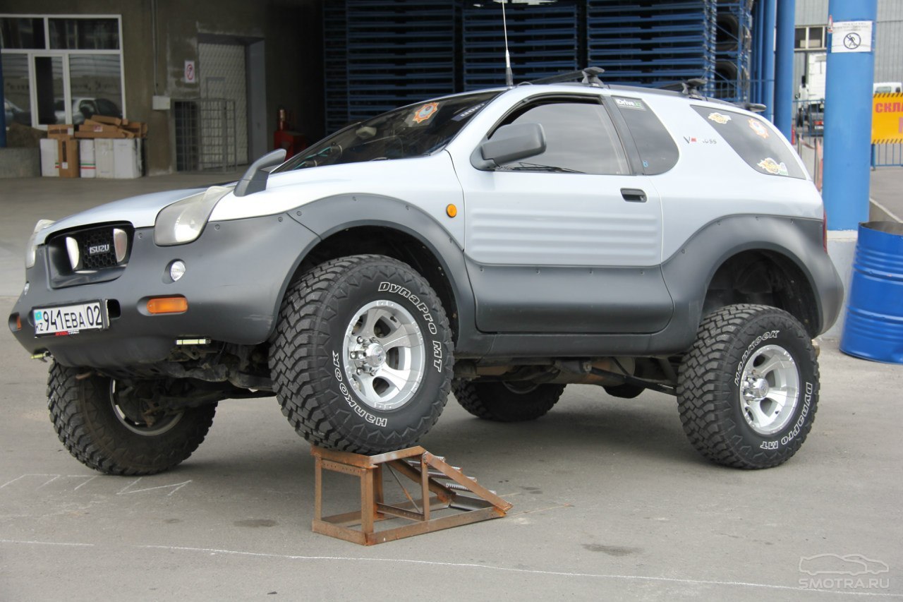 isuzu vehicross салон