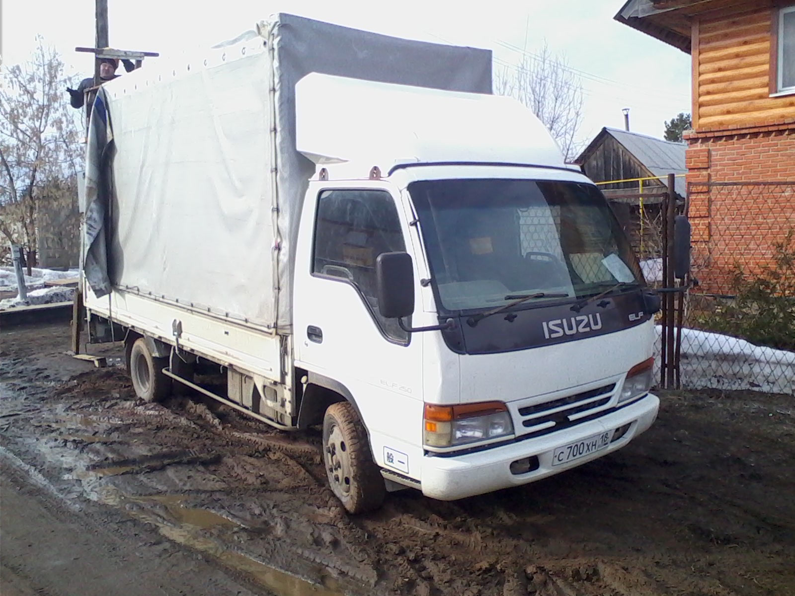 Исузу эльф фото. Исузу Эльф NPR 75. Isuzu Elf npr66l. Isuzu npr75l. Isuzu npr75l-l.