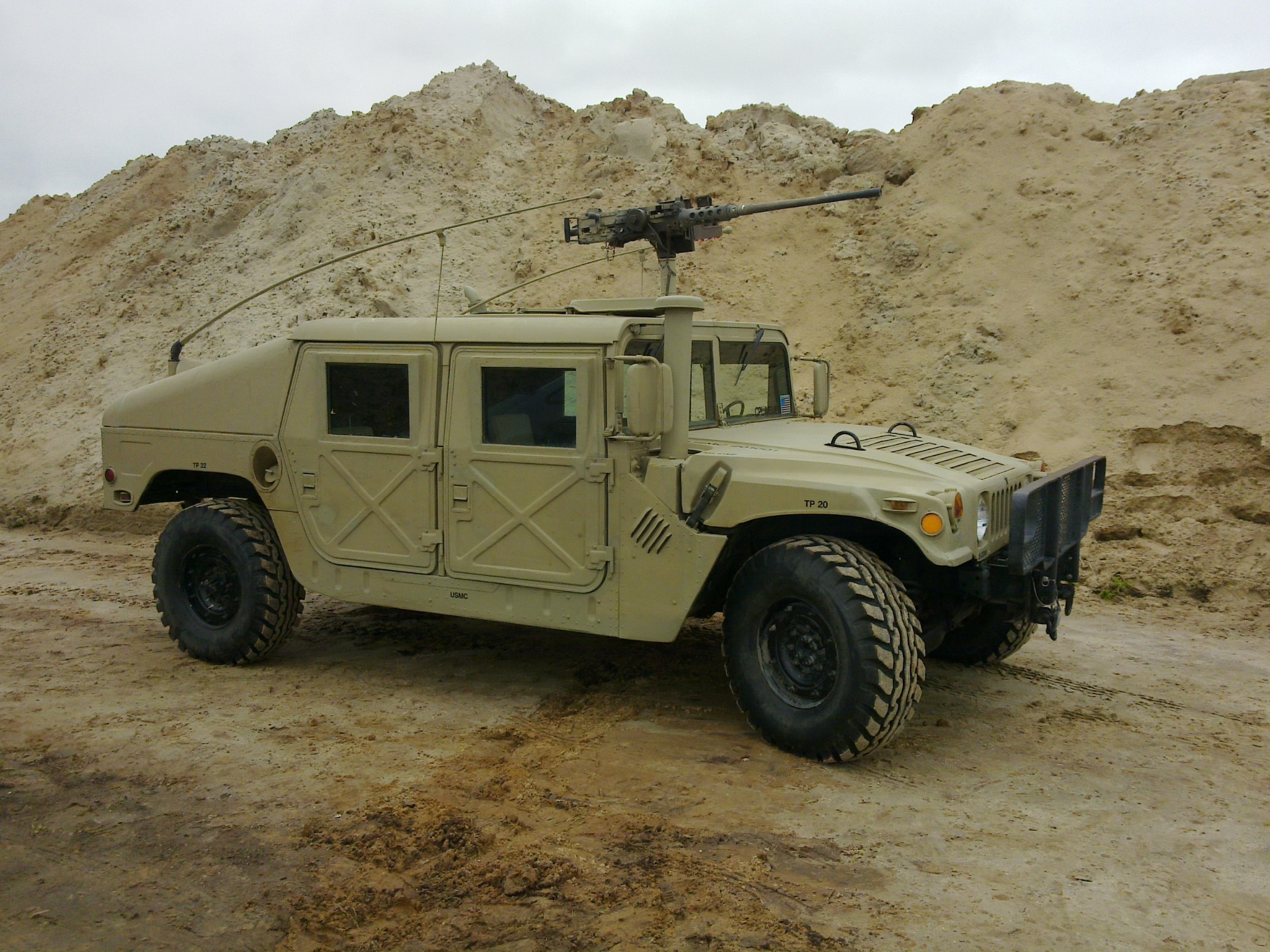 Humvee m1165 m1025