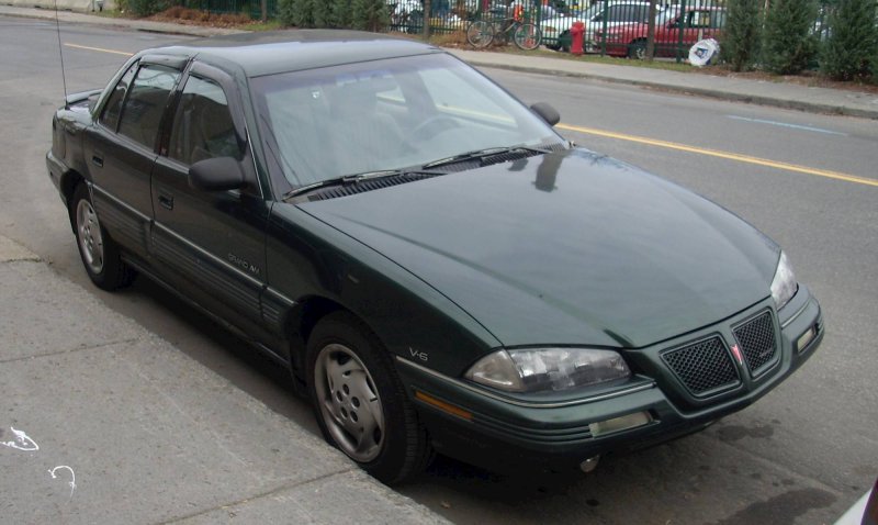 Pontiac Grand Coupe am 1993 Black Price