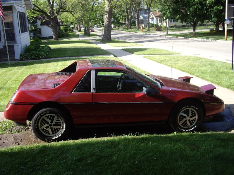 Pontiac Fiero gt 1982