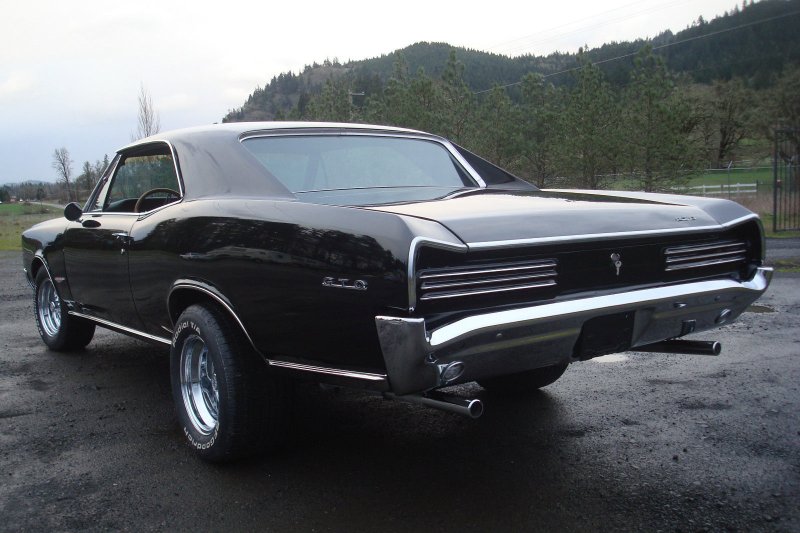 Pontiac 1966