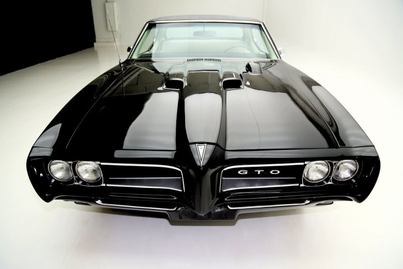 Pontiac GTO чёрный