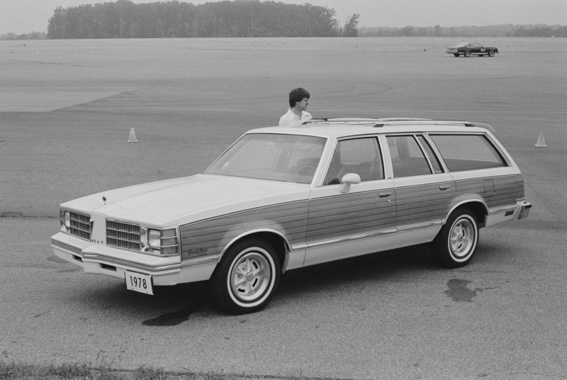 Pontiac Safari 1978
