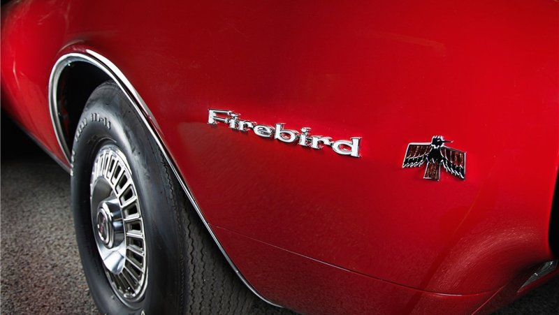 Эмблема автомобиля Firebird все от самого старого до самого нового