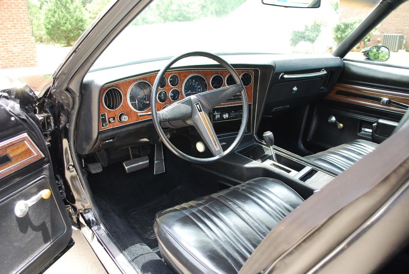 1975 Pontiac Grand Lemans