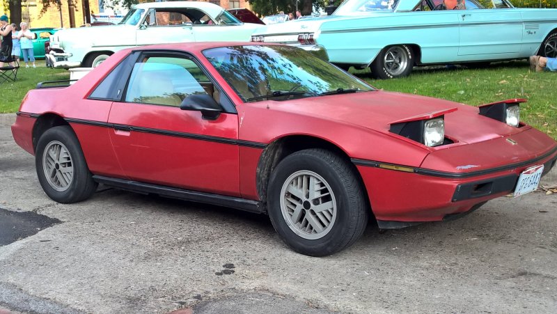 1984 Pontiac Fiero Roadster