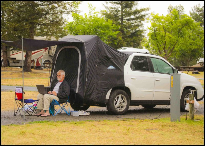 Pontiac Aztek палатка